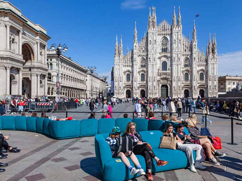 SALONE DEL MOBILE 2023: AL FUORISALONE TORNANO LE CURVE